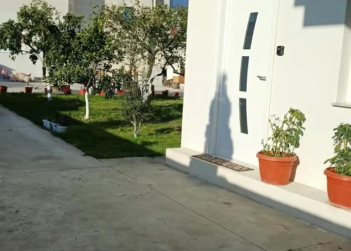 Apartment Near Airport Cozy Laknas
